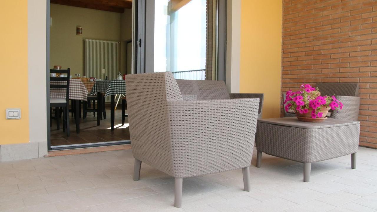 Al Ginepro Bed & Breakfast Montecchio  Ngoại thất bức ảnh